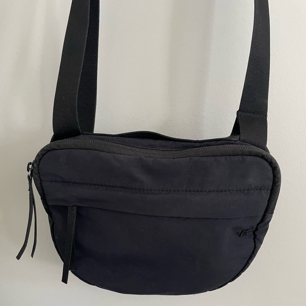 Everlane Woven Crossbody Fanny Pack